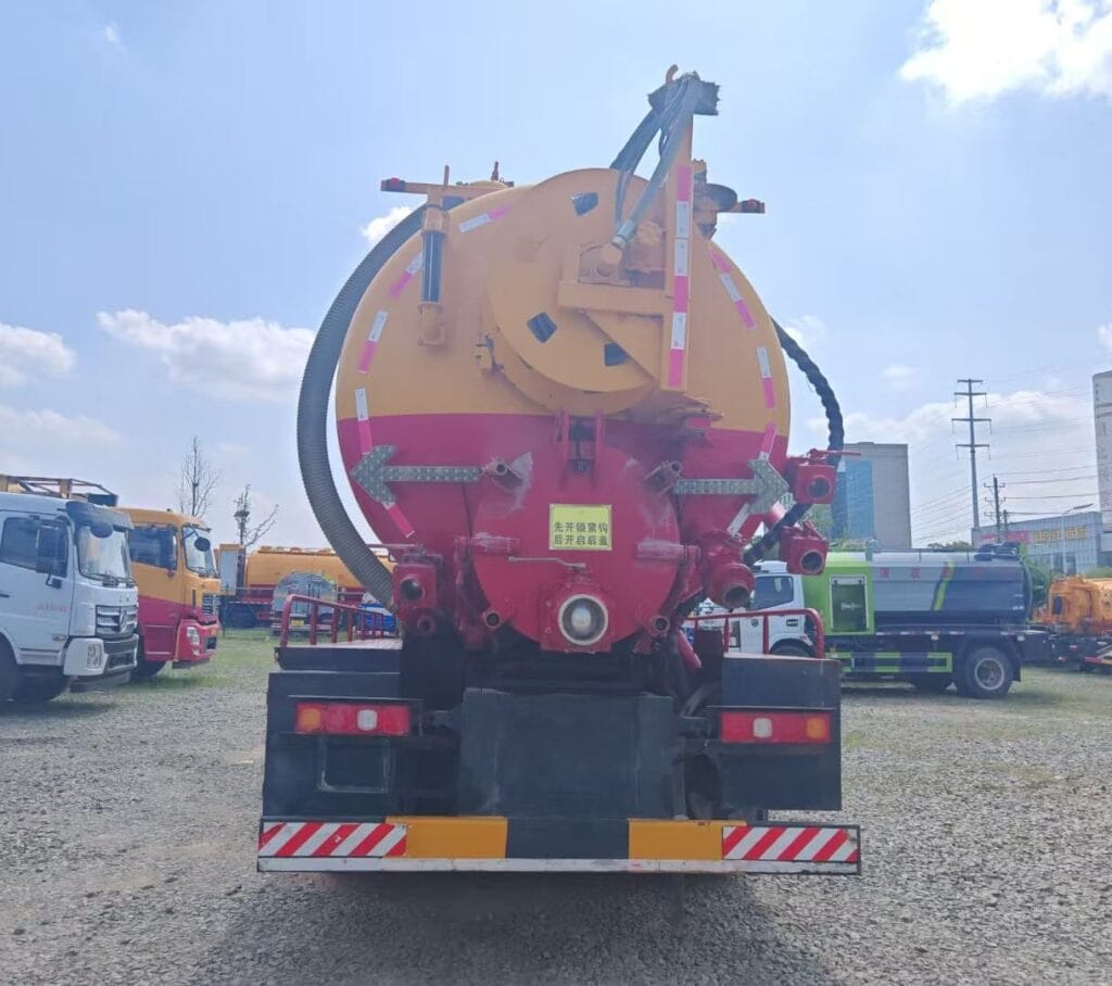  combination sewage vacuum suction truck