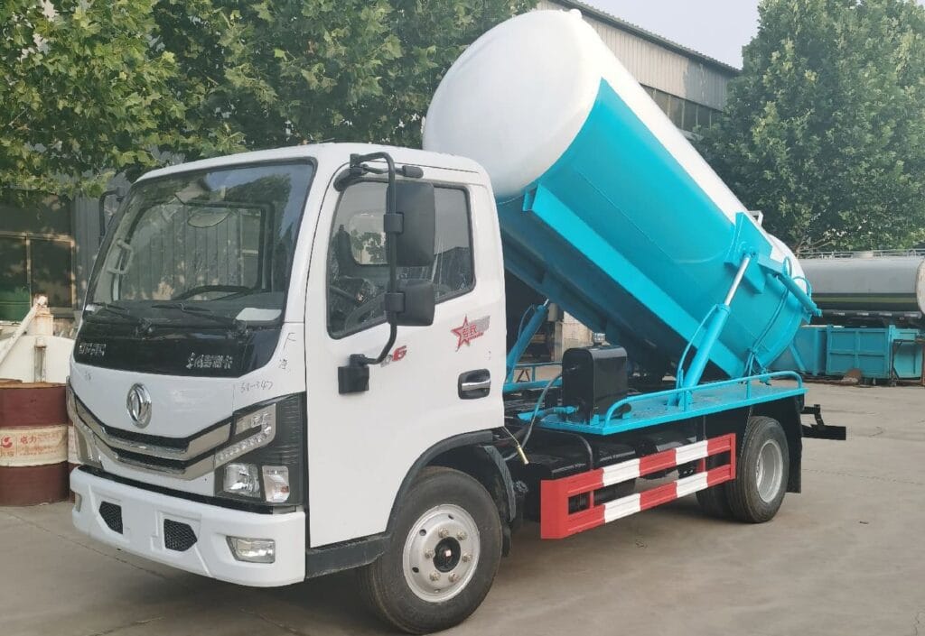  Vacuum Sewage Truck