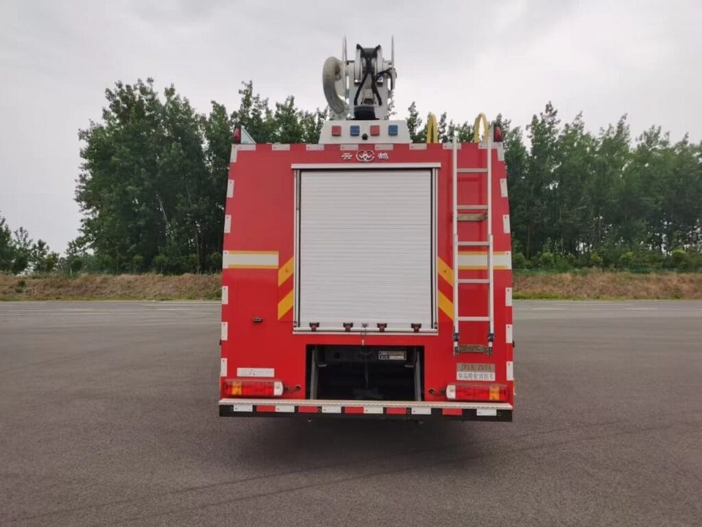 Water Tank Fire Truck