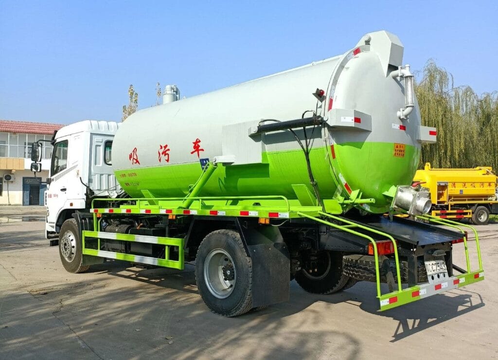 Vacuum Sewage Suction Truck